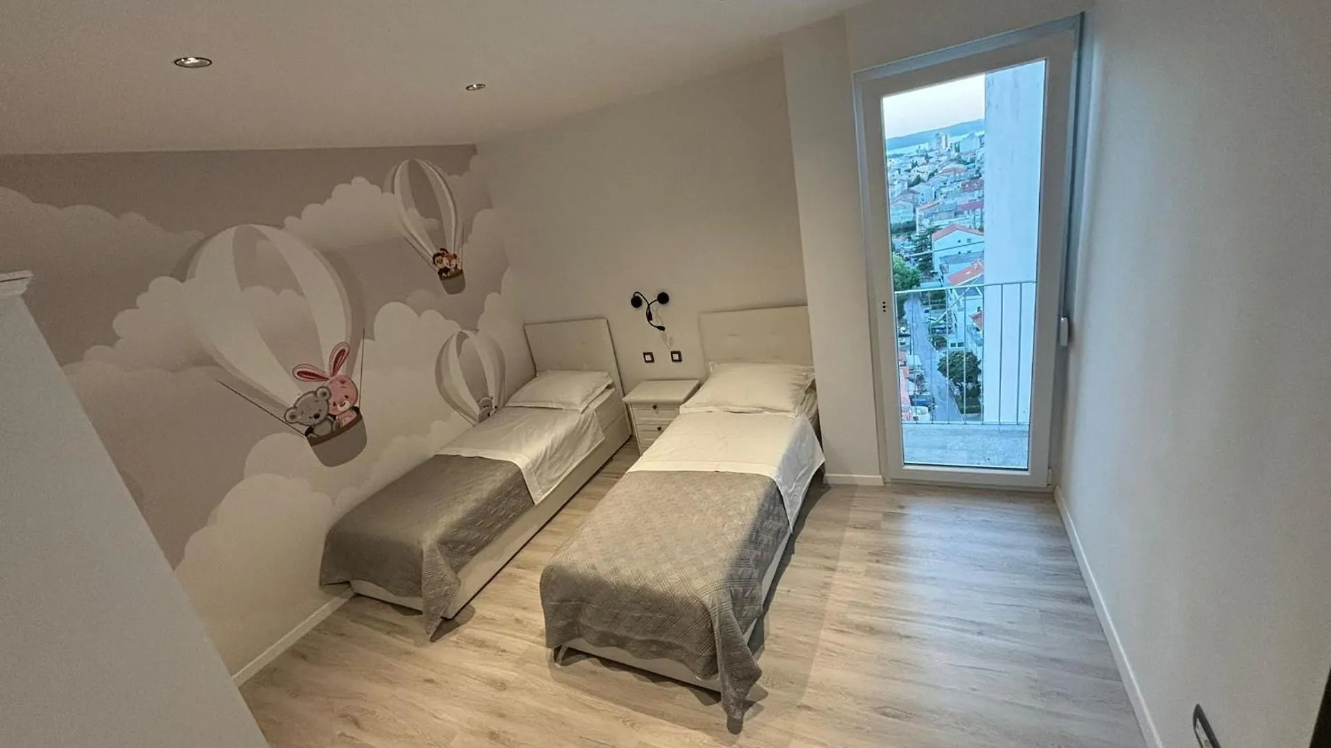 Family Apartment Split