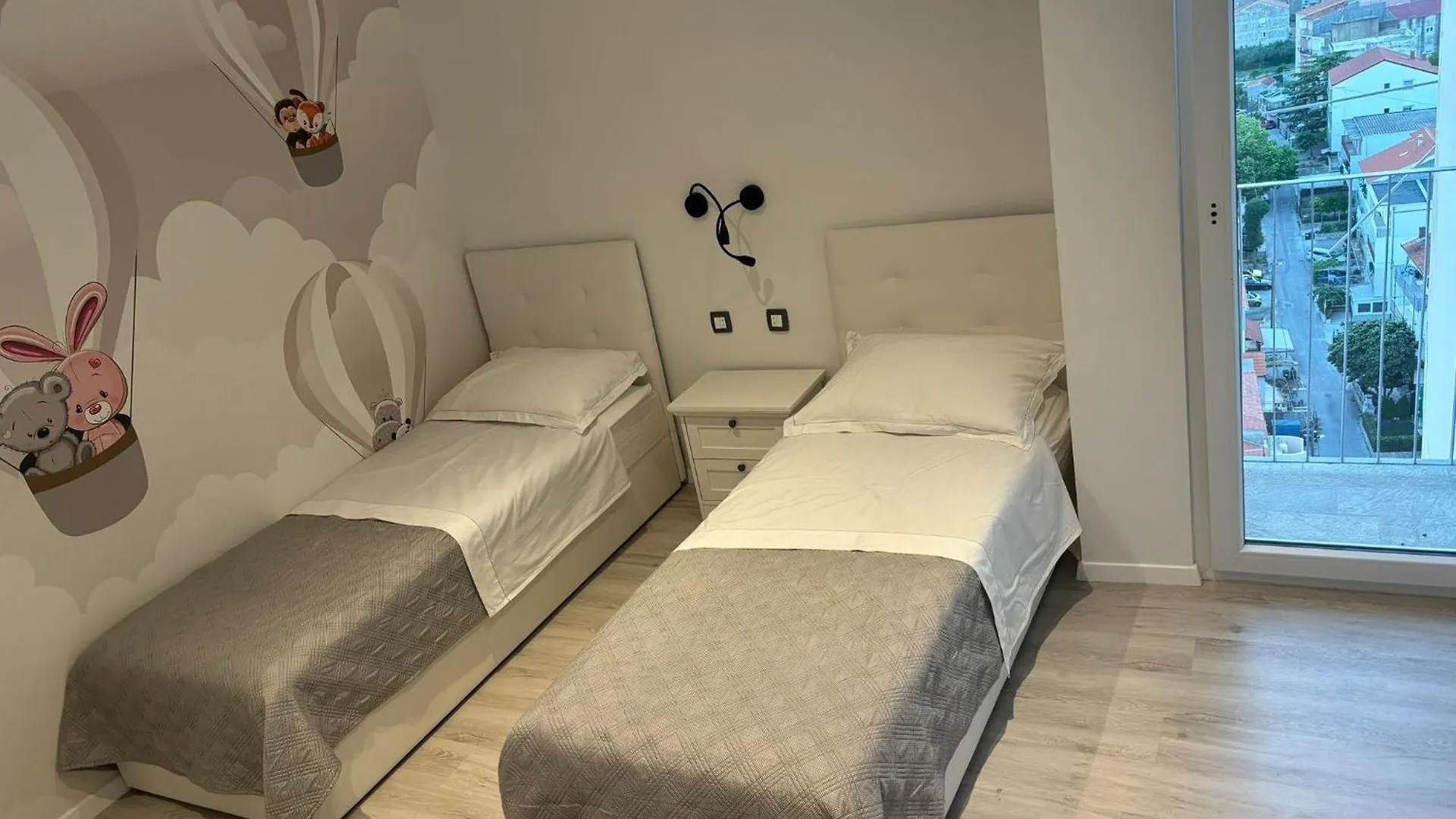 Family Apartment Split